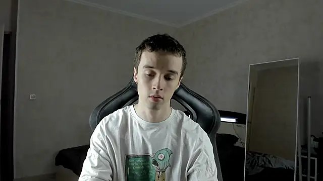 MasonWarholl online show from February 13, 2025, 8:24 pm