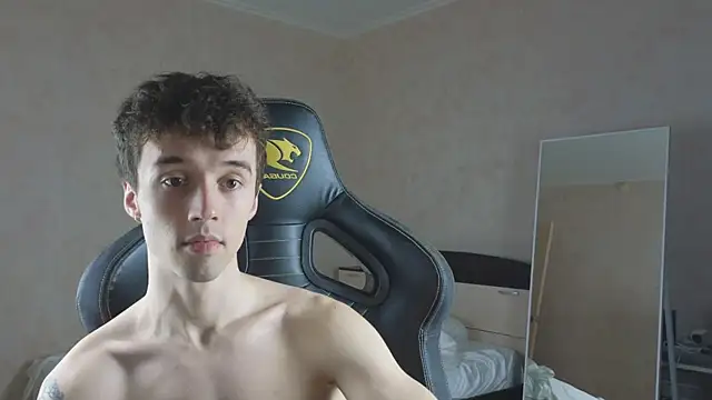 MasonWarholl online show from November 15, 2025, 7:21 pm