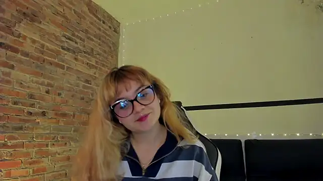 Sweet Namii online show from February 28, 2025, 9:47 am