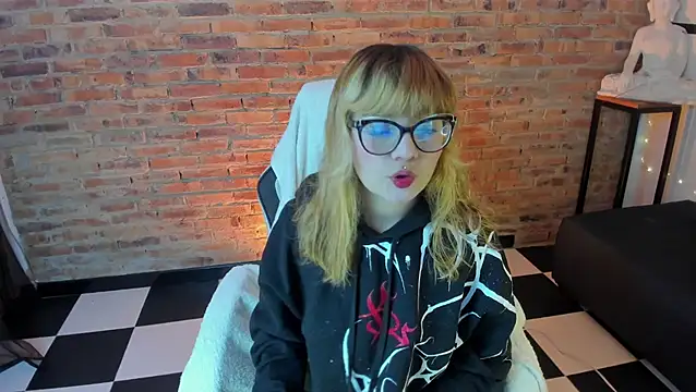 Sweet Namii online show from March 15, 2025, 3:07 am