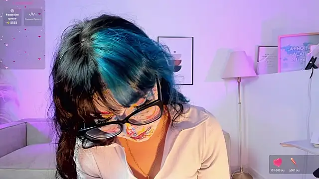 Sweet Namii online show from November 18, 2025, 8:02 pm