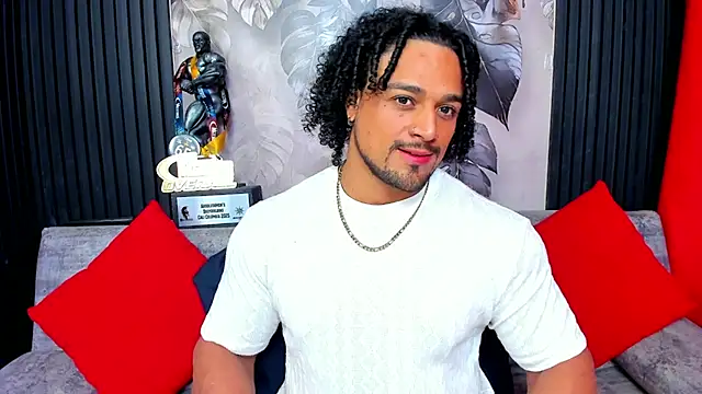 MikeEstevess online show from February 13, 2026, 8:43 am