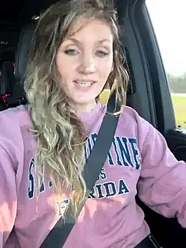 Snapshot of foreverzays chatting on December 2, 2025, 3:40 pm foreverzays online show from December 2, 2025, 3:40 pm