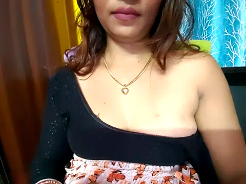 Snapshot of cutesoma2 chatting on November 24, 2025, 5:56 pm cutesoma2 online show from November 24, 2025, 5:56 pm