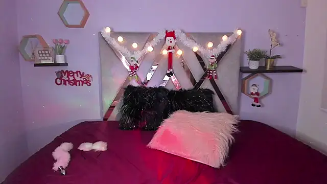 Snapshot of Esteff__o2 chatting on December 20, 2024, 10:54 pm Esteff o2 online show from December 20, 2024, 10:54 pm