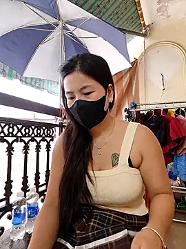 Snapshot of lyna_bl chatting on November 21, 2025, 1:48 am lyna bl online show from November 21, 2025, 1:48 am