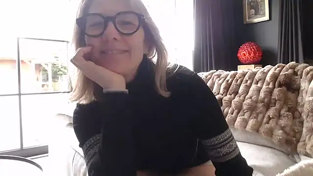 Snapshot of godinflower chatting on February 24, 2026, 9:40 am godinflower online show from February 24, 2026, 9:40 am