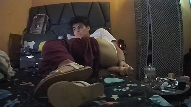 Snapshot of diegotorresd2312 chatting on November 22, 2025, 2:10 am diegotorresd2312 online show from November 22, 2025, 2:10 am