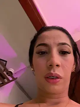 Lina10 online show from February 28, 2026, 10:33 pm