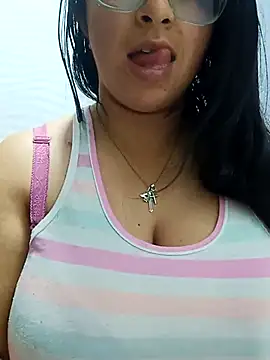 Snapshot of _Angelinaandrade_ chatting on February 22, 2026, 12:12 am Angelinaandrade online show from February 22, 2026, 12:12 am