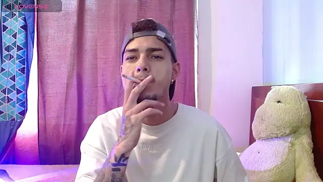 Snapshot of Jeffstyle18 chatting on February 19, 2026, 6:59 pm Jeffstyle18 online show from February 19, 2026, 6:59 pm