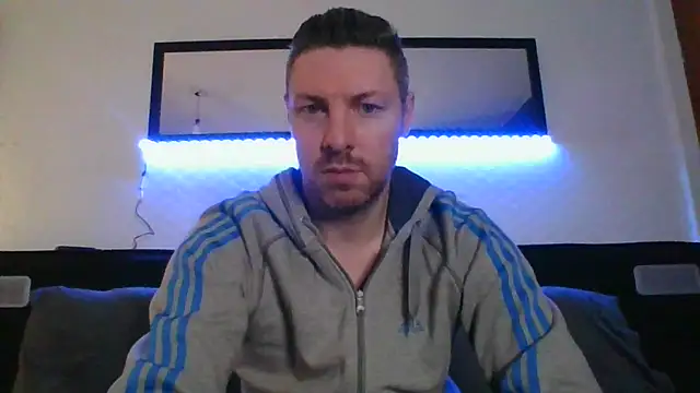 Fit4fun24 online show from February 2, 2026, 8:07 pm