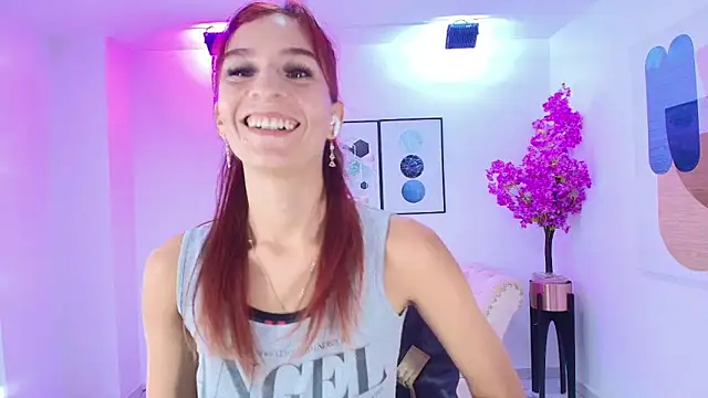 Snapshot of Tamara_slimx chatting on March 1, 2026, 4:03 am Tamara slimx online show from March 1, 2026, 4:03 am