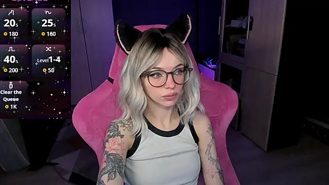 Snapshot of The_love_project chatting on February 10, 2026, 11:20 pm The love project online show from February 10, 2026, 11:20 pm