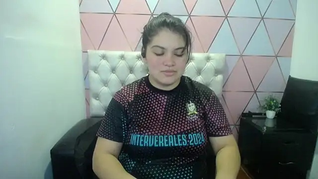 Snapshot of Marinasexxx chatting on February 28, 2026, 7:15 pm Marinasexxx online show from February 28, 2026, 7:15 pm