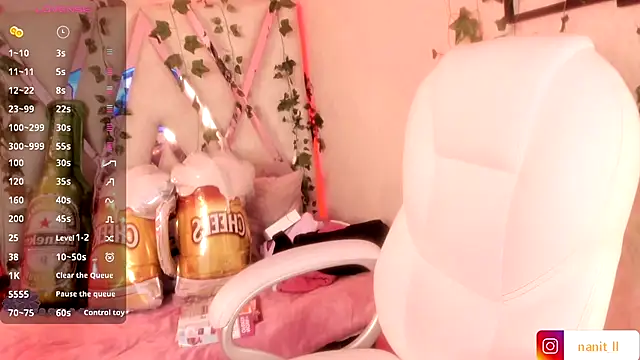 Snapshot of Punkys_ chatting on September 24, 2025, 8:12 pm Punkys online show from September 24, 2025, 8:12 pm