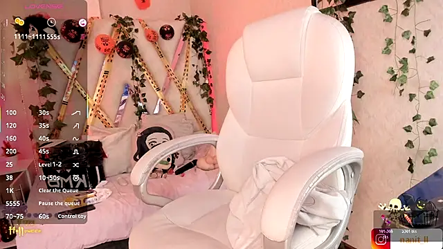 Snapshot of Punkys_ chatting on October 30, 2025, 11:11 am Punkys online show from October 30, 2025, 11:11 am