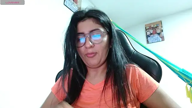 Snapshot of danna_peterson1 chatting on February 18, 2026, 11:44 pm danna peterson1 online show from February 18, 2026, 11:44 pm