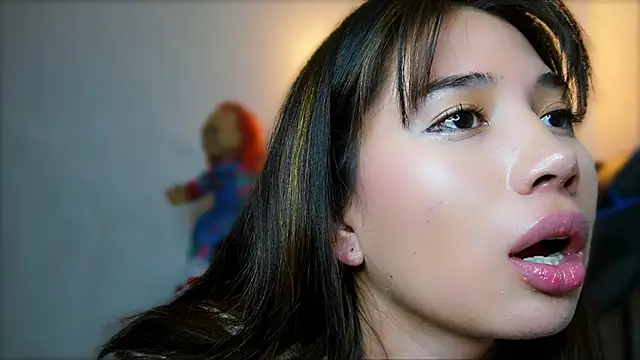 Snapshot of AlessiaVix chatting on January 31, 2025, 8:43 pm AlessiaVix online show from January 31, 2025, 8:43 pm