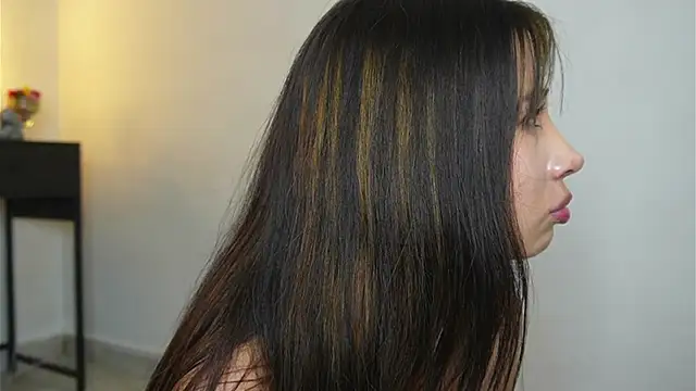 Snapshot of AlessiaVix chatting on March 14, 2025, 8:38 pm AlessiaVix online show from March 14, 2025, 8:38 pm