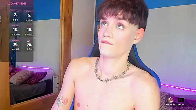 VladHellsing4 online show from February 25, 2025, 2:44 pm