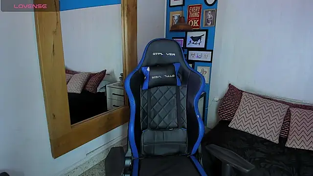 VladHellsing4 online show from March 7, 2025, 1:07 pm