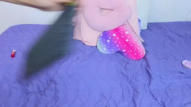 Snapshot of Lorenne_Miller chatting on January 26, 2025, 12:26 am Lorenne Miller online show from January 26, 2025, 12:26 am