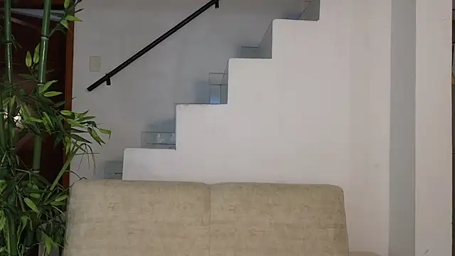 Snapshot of Lorenne_Miller chatting on October 1, 2025, 3:34 am Lorenne Miller online show from October 1, 2025, 3:34 am