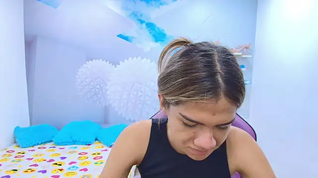 Snapshot of DEMI_LEED chatting on February 13, 2026, 12:34 pm DEMI LEED online show from February 13, 2026, 12:34 pm