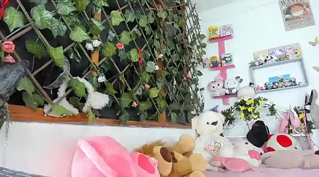 Snapshot of LunaDeCristall chatting on January 29, 2025, 12:54 am LunaDeCristall online show from January 29, 2025, 12:54 am