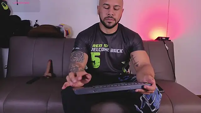 elian r online show from February 22, 2026, 7:01 pm