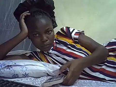 Snapshot of pretty_vivy chatting on January 12, 2025, 4:42 am pretty vivy online show from January 12, 2025, 4:42 am