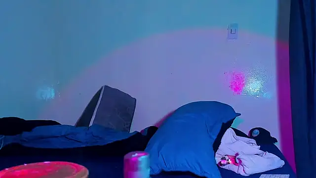 Piggy Eddy online show from February 28, 2026, 2:34 am