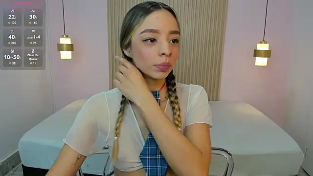 Snapshot of AliceRoss0 chatting on February 10, 2026, 8:57 pm AliceRoss0 online show from February 10, 2026, 8:57 pm