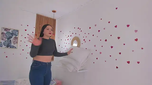 TiffanyWright online show from February 22, 2026, 1:31 pm