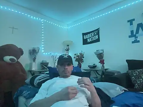 Snapshot of DaHomeEDubs chatting on March 22, 2025, 8:40 am DaHomeEDubs online show from March 22, 2025, 8:40 am