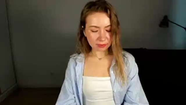 Snapshot of Mia_Tasty chatting on February 4, 2026, 7:47 am Mia Tasty online show from February 4, 2026, 7:47 am