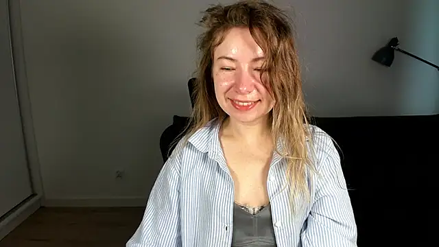 Snapshot of Mia_Tasty chatting on February 25, 2026, 7:29 am Mia Tasty online show from February 25, 2026, 7:29 am