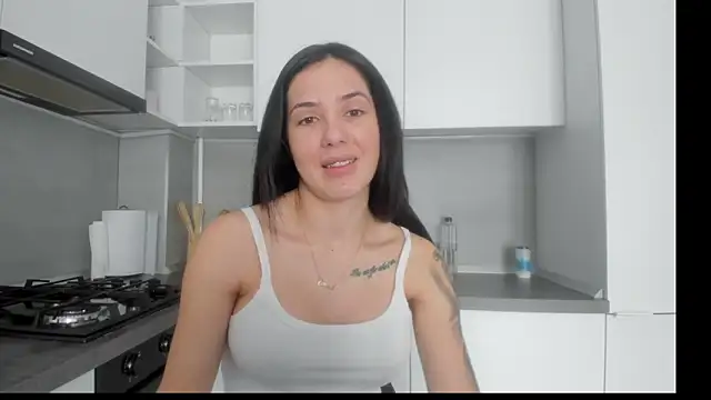 Emmapmg online show from February 19, 2026, 12:12 pm