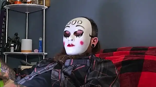 Snapshot of Saga_And_Sin chatting on March 1, 2026, 6:04 am Saga And Sin online show from March 1, 2026, 6:04 am