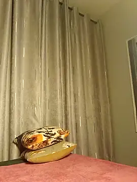 Snapshot of C-yoyo chatting on February 2, 2026, 7:01 pm C-yoyo online show from February 2, 2026, 7:01 pm