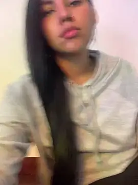 Larabrooks online show from February 2, 2026, 6:28 pm