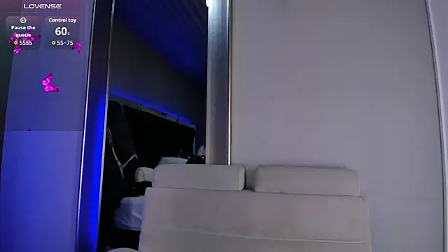 Larabrooks online show from March 1, 2026, 7:27 pm