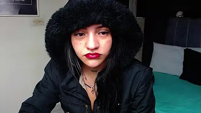 Violettasquirt online show from February 24, 2026, 1:09 pm