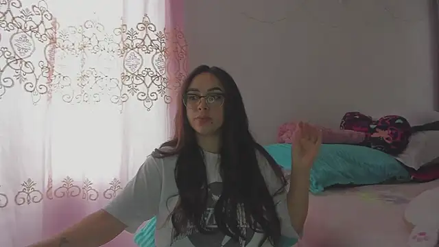 Snapshot of HARLEYNAPIER chatting on January 19, 2026, 4:22 pm HARLEYNAPIER online show from January 19, 2026, 4:22 pm