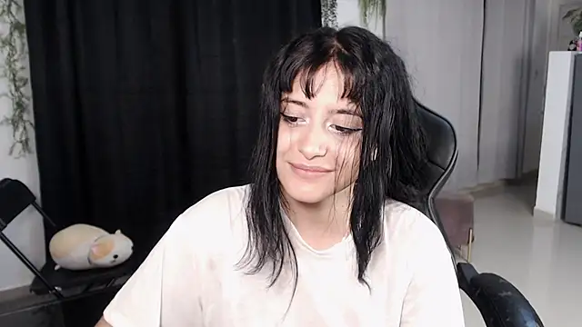 Snapshot of liz-beths chatting on February 3, 2026, 2:53 am liz-beths online show from February 3, 2026, 2:53 am