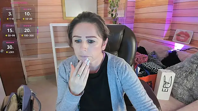 Victoria collins 1 online show from February 25, 2026, 11:09 am