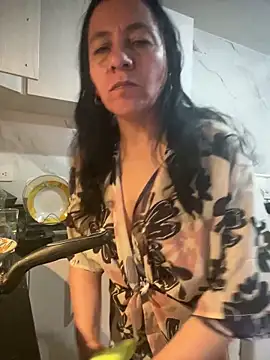 Snapshot of Freya_Artemisa chatting on February 8, 2026, 6:44 pm Freya Artemisa online show from February 8, 2026, 6:44 pm