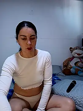 Snapshot of renata_hot1 chatting on February 25, 2026, 7:45 pm renata hot1 online show from February 25, 2026, 7:45 pm