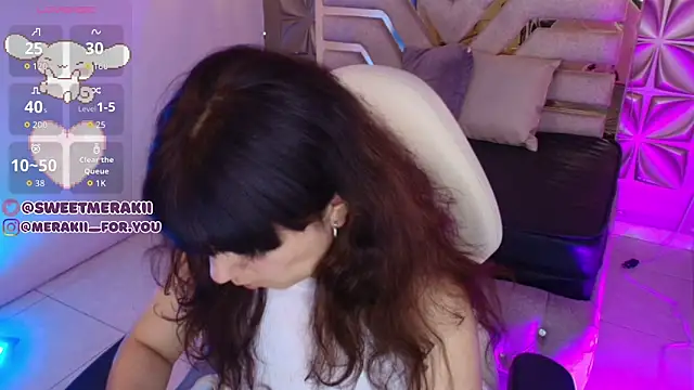 meraki fraise online show from February 6, 2026, 9:51 pm